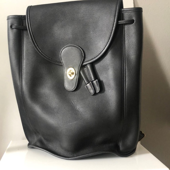 Coach Vintage Unisex Leather Classic Drawstring Backpack 9943 - Picture 2 of 10